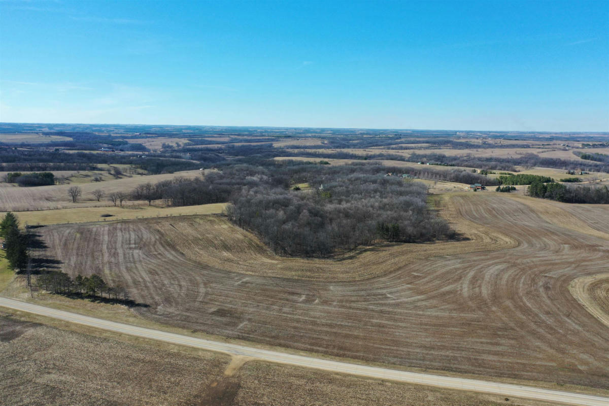 22 AC COUNTY ROAD A, BLANCHARDVILLE, WI 53516, photo 1 of 58
