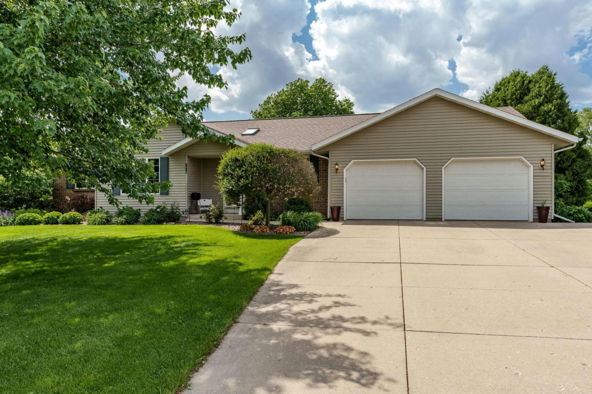 1409 SHANNON DR, JANESVILLE, WI 53546, photo 1 of 69