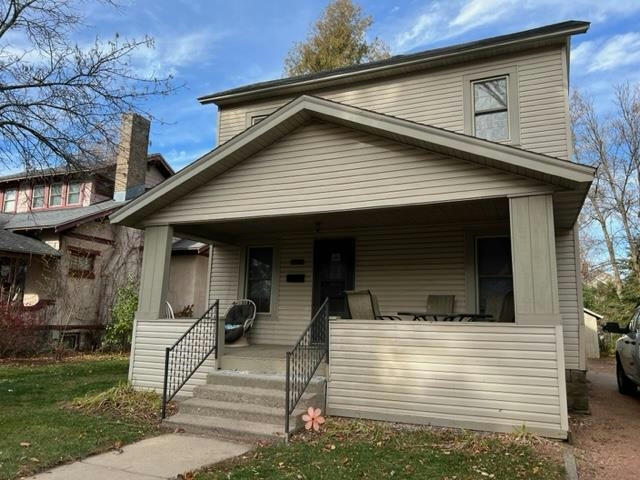 2040 COLLEGE AVE, STEVENS POINT, WI 54481, photo 1 of 9