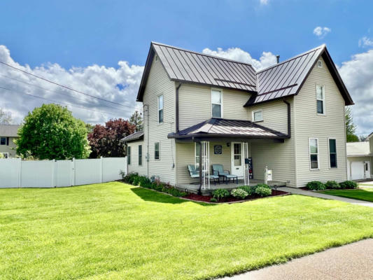 130 W WILLOW ST, LANCASTER, WI 53813 - Image 1